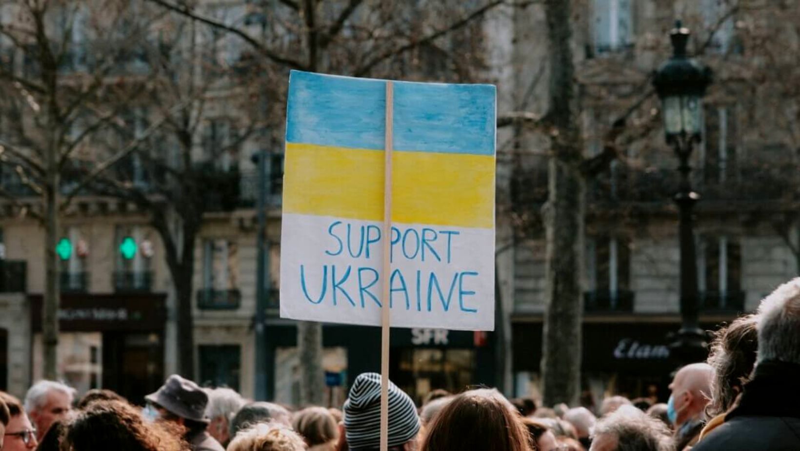 Průzkum ukázal, že 60 % Čechů nadále podporuje přijímání ukrajinských uprchlíků