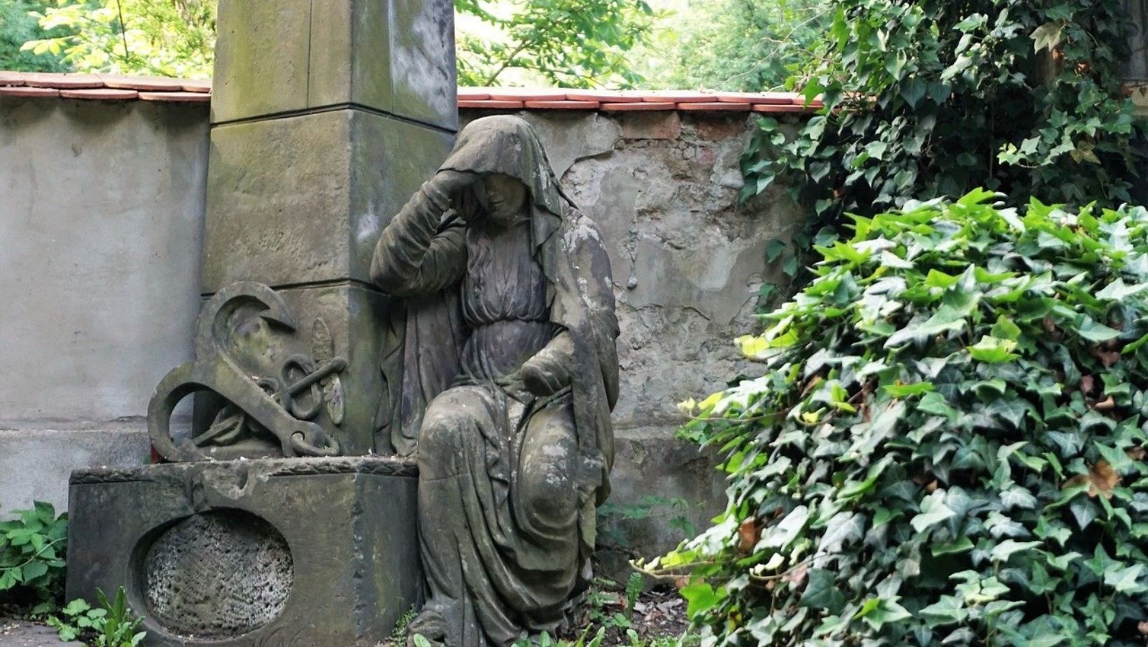 Skrytý židovský hřbitov: Více než jen turistická atrakce: Ranní Praha